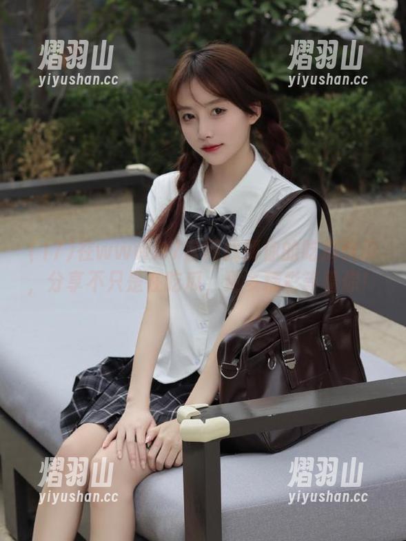 17 在www.17官网找到你的吃瓜伙伴,分享不只是在吃瓜,更多精彩等着你!