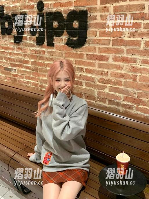 51.com www.51.com首页新鲜出炉:无需错过的吃瓜趣闻与八卦!