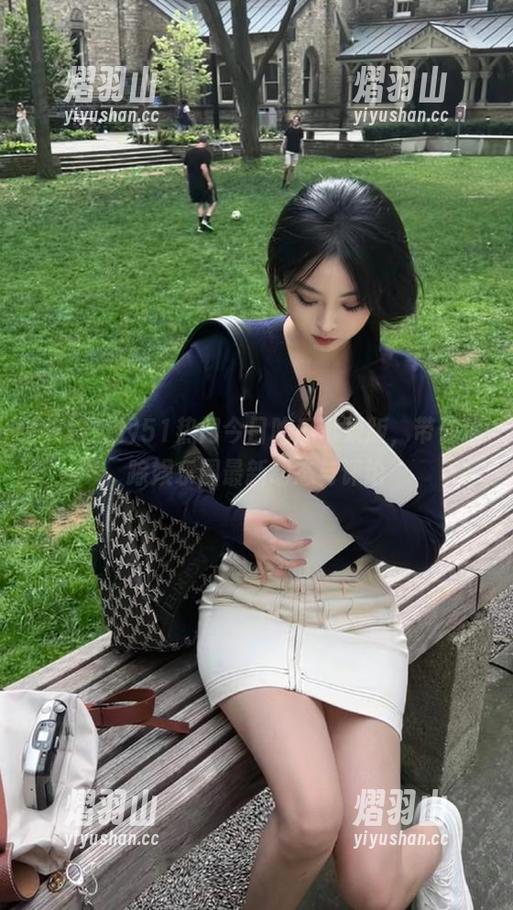51热门 51热门今日吃瓜苹果版,带你追踪娱乐圈最新动态与评论