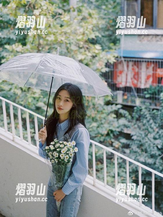52吃瓜 探索“52吃瓜”的安卓应用,如何高效收藏你心仪的吃瓜话题!