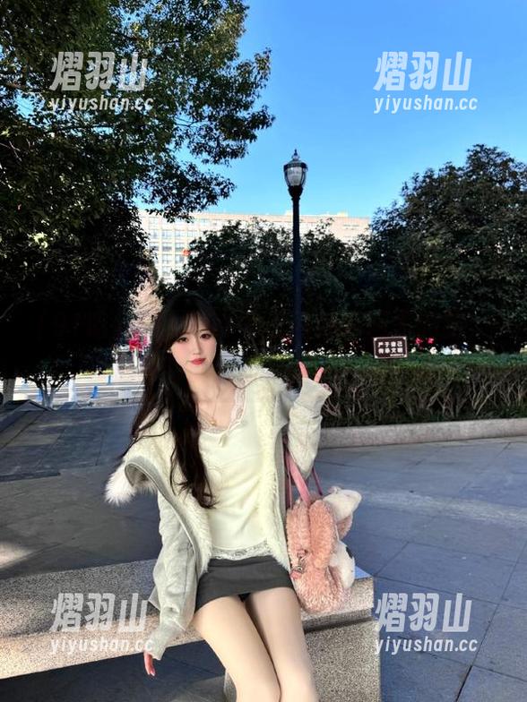 91吃瓜网 在91吃瓜网畅聊回家的路,发掘独特的网页导航和吃瓜线路
