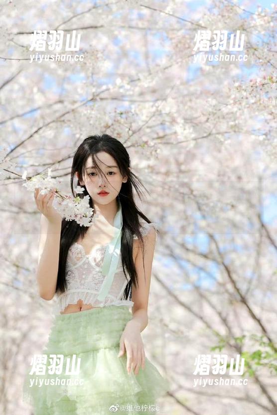 91黑料 91黑料吃瓜网站,跟随我们探索那些私密而有趣的故事吧!
