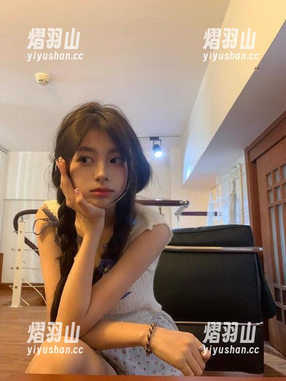 heiliao.su网页观看，获取最新吃瓜新闻和精彩故事