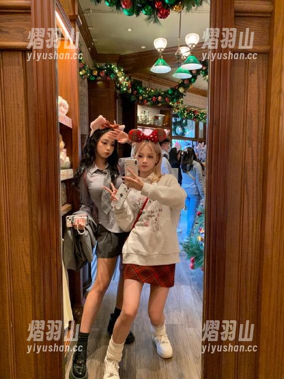 yule718 关注yule718更新:吃瓜达人分享最新娱乐新闻和八卦趣闻!