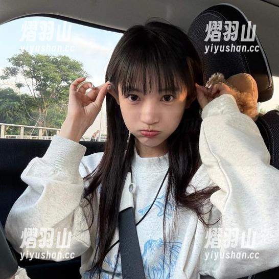 免费加入一起吃瓜网蘑菇，抢先知晓娱乐圈那些不为人知的瓜！