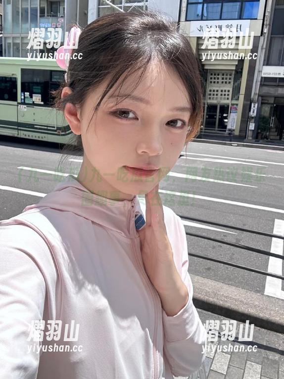 九一吃瓜官网，网友热议娱乐圈趣事，尽在这里！