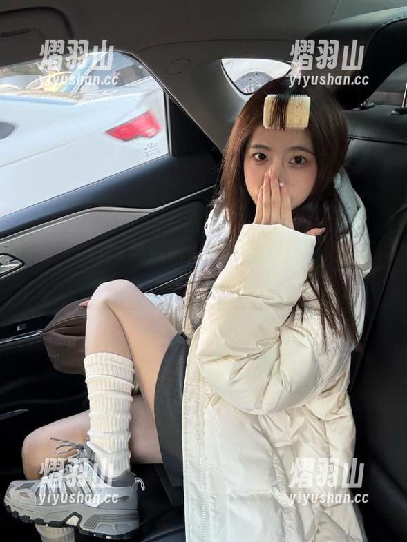 吃瓜网址 黑瓜吃瓜网址带你领略多彩视频,趣味入口等你来发现!