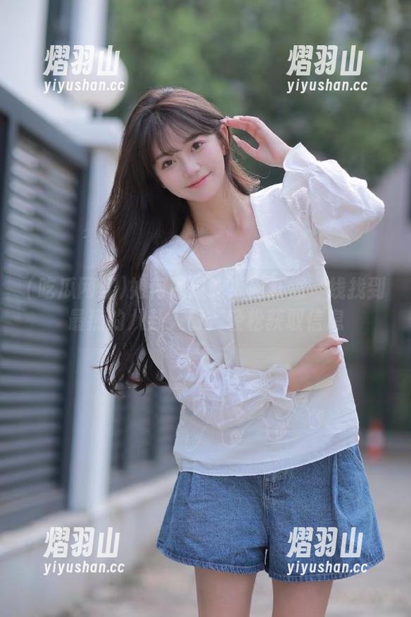 如何通过吃瓜网红第一线找到最热的八卦入口，轻松获取信息