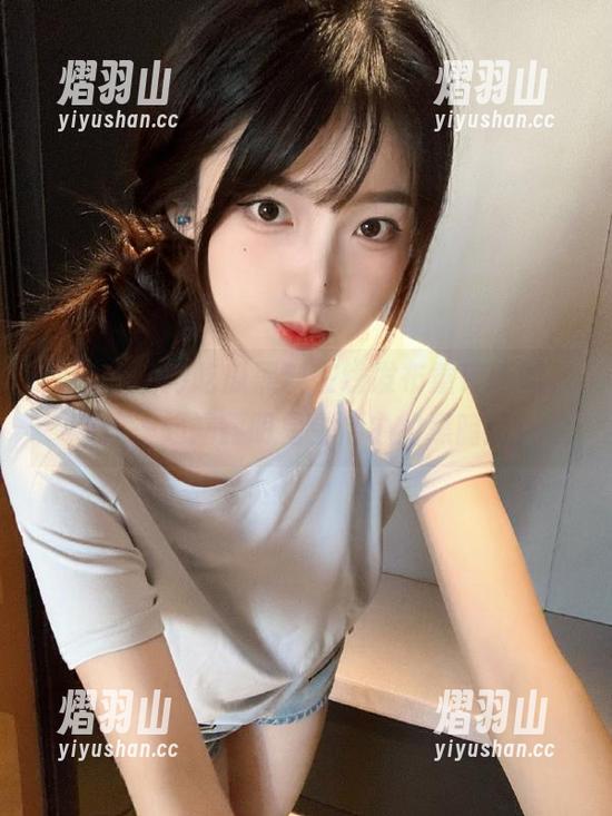 吃瓜黑料 吃瓜黑料在线发布重磅新闻,带你一起揭露明星生活中的黑暗面!