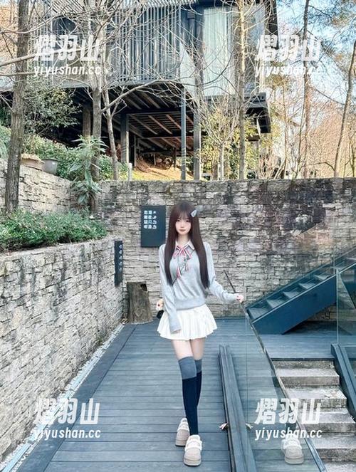 我要吃瓜群 永久享受“我要吃瓜群”的精彩,吃瓜达人汇聚在此等你来聊!
