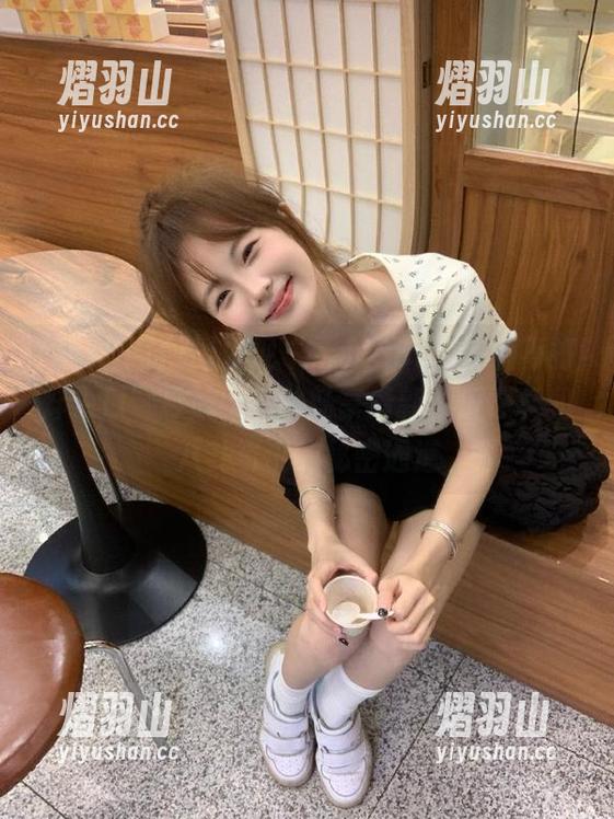 黑料不打烊 发现“zztt38.su黑料不打烊入口”导航,在线畅享最新娱乐爆料和八卦资讯的秘密通道