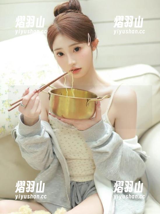 黑料不打烊 “黑料不打烊so入口”之后,我才知道这网站是如何把八卦变成热门话题的!